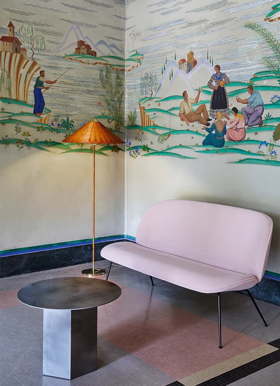 GUBI 9602 Floor Lamp